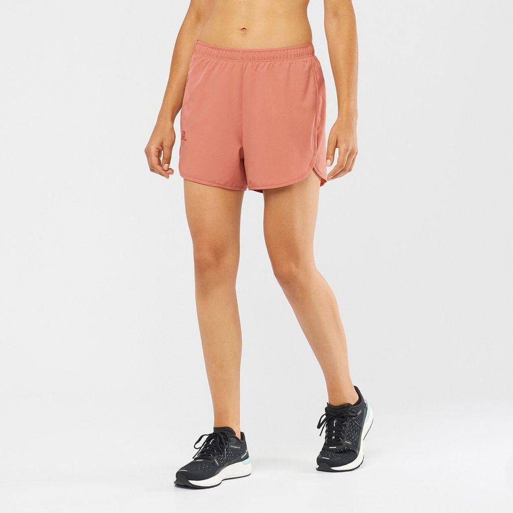 Women\'s Salomon AGILE Shorts Coral | BSNAWG-341